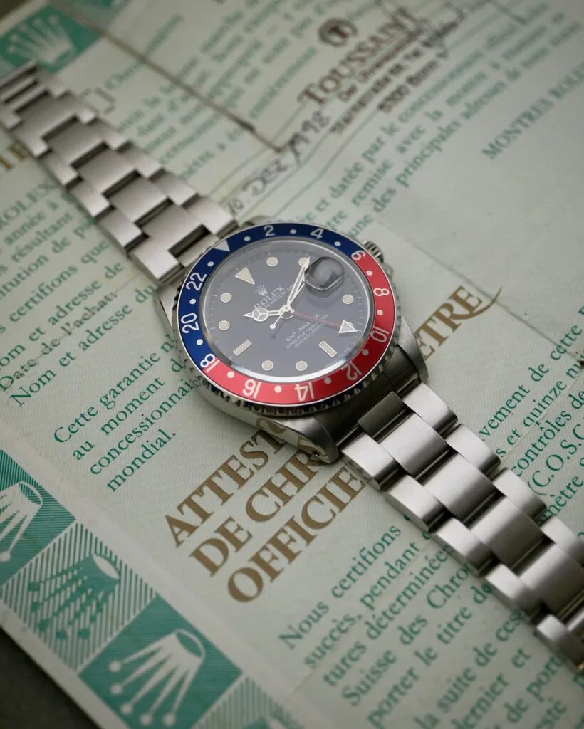 Rolex rubato: cosa fare e verificare provenienza 2026 4 Rolex GMT-Master 2 16700 con certificato di garanzia originale