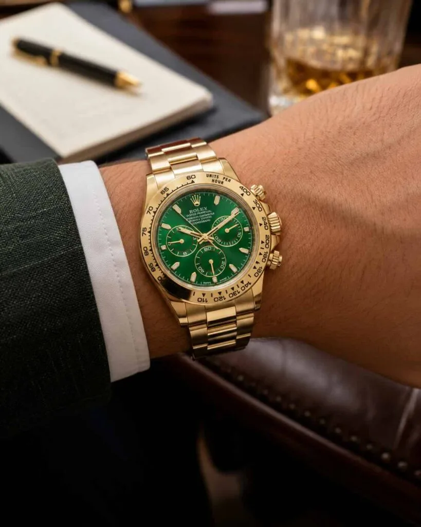 Rolex Daytona "John Mayer": il 116508 oro giallo quadrante verde 4 Rolex Daytona John Mayer ref. 116508 indossato al polso