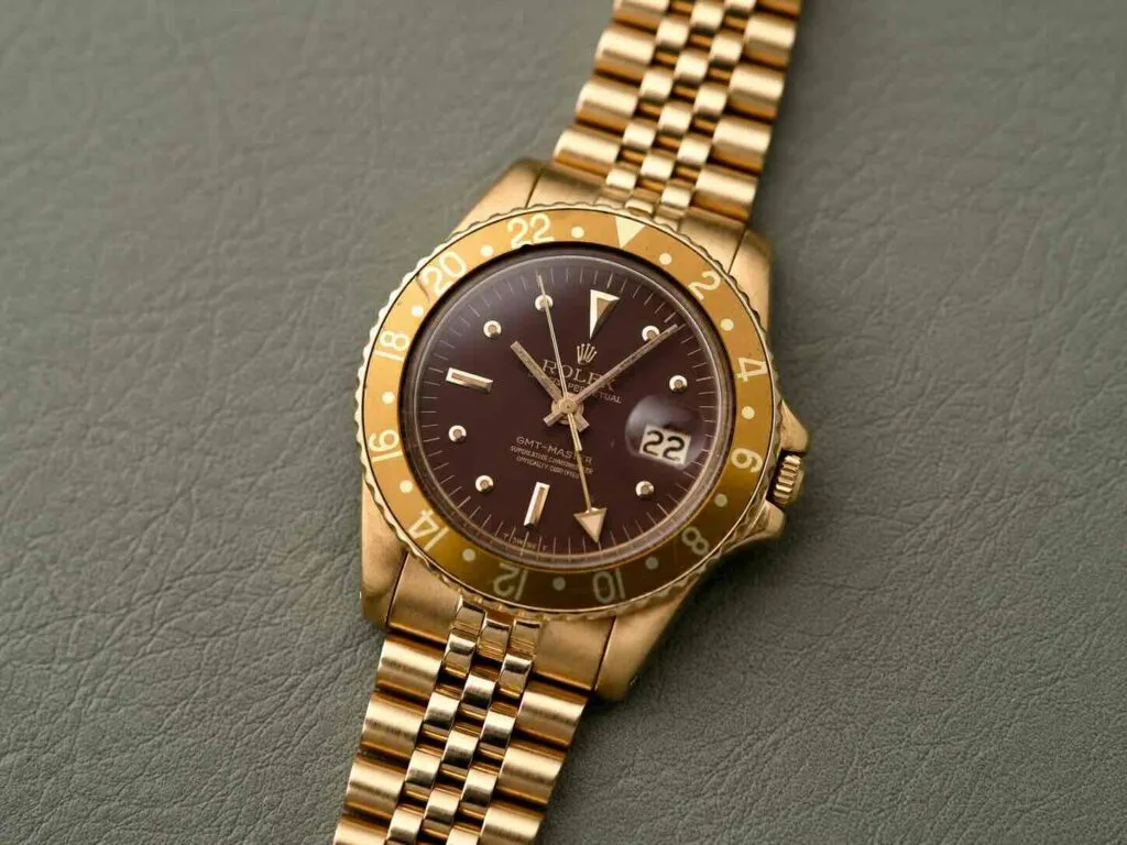 Rolex 1675/8: il GMT-Master "Root Beer" in oro giallo, storia e valore 4 Rolex GMT Master 16758 22Root Beer22