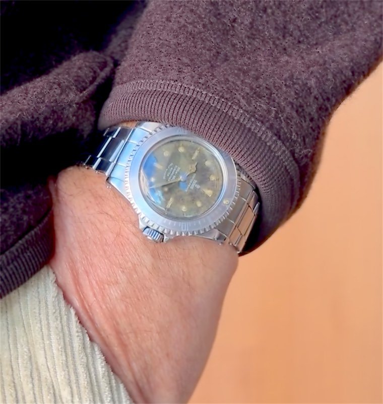 Tudor Submariner vintage, dal 7922 al 79190: come riconoscere ogni referenza 6 Il Tudor Submariner 7928 del 1964 di Angelo Montanari al polso